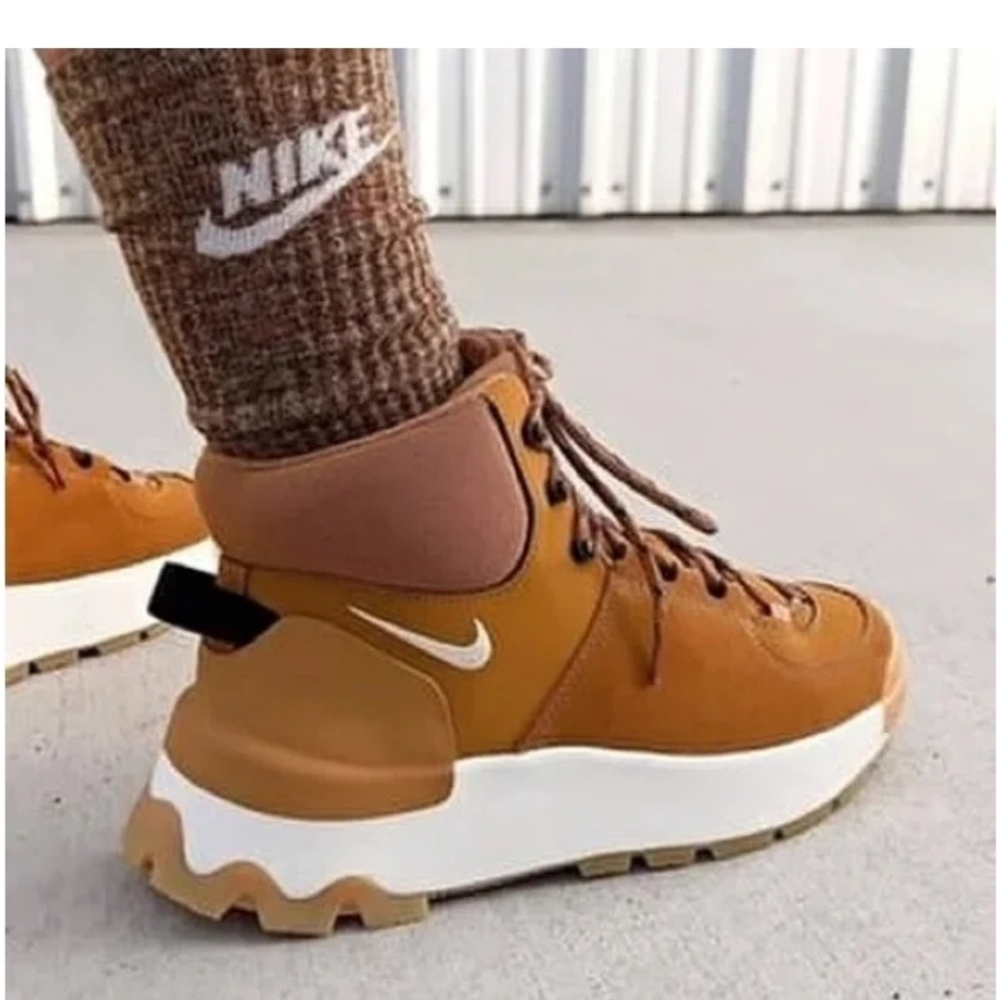 Nike City Classic Sneaker Boots Wheat Camel Tan Brown - Size 8 NWOT No Box - Picture 13 of 15